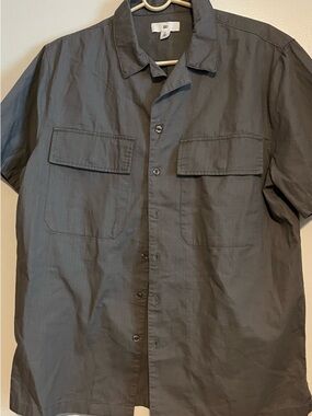 bp Short Sleeve Button-Up Shirt in Charcoal